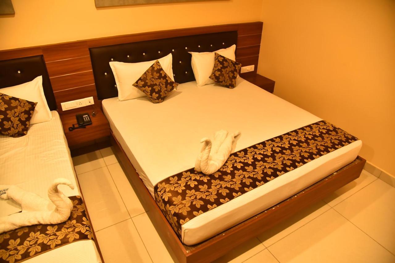 Hotel Four Seasons Velankanni Exterior foto