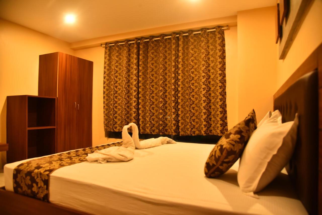Hotel Four Seasons Velankanni Exterior foto