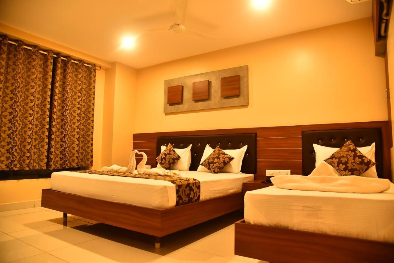 Hotel Four Seasons Velankanni Exterior foto
